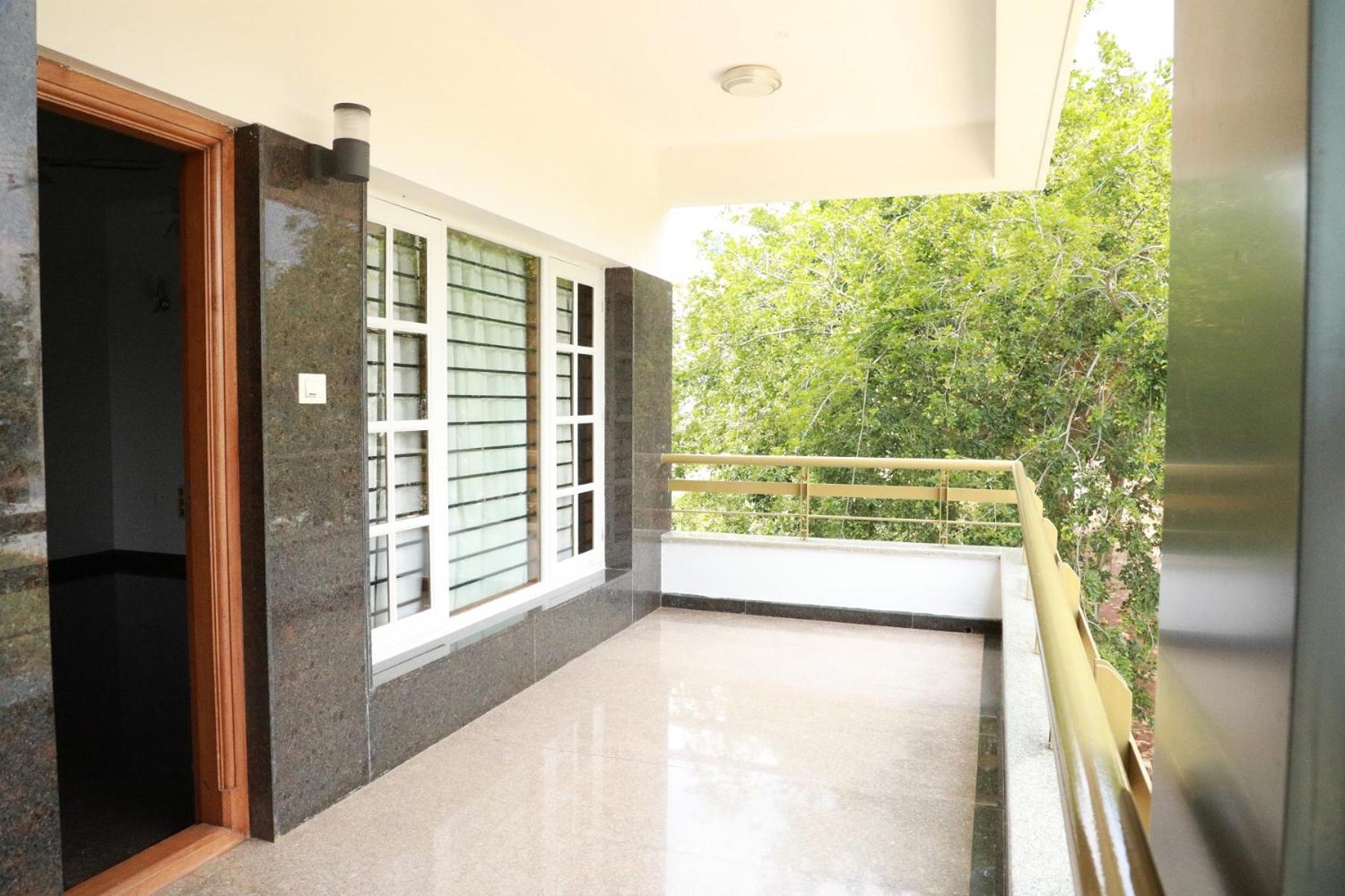 Zions Apertment * Yelahanka